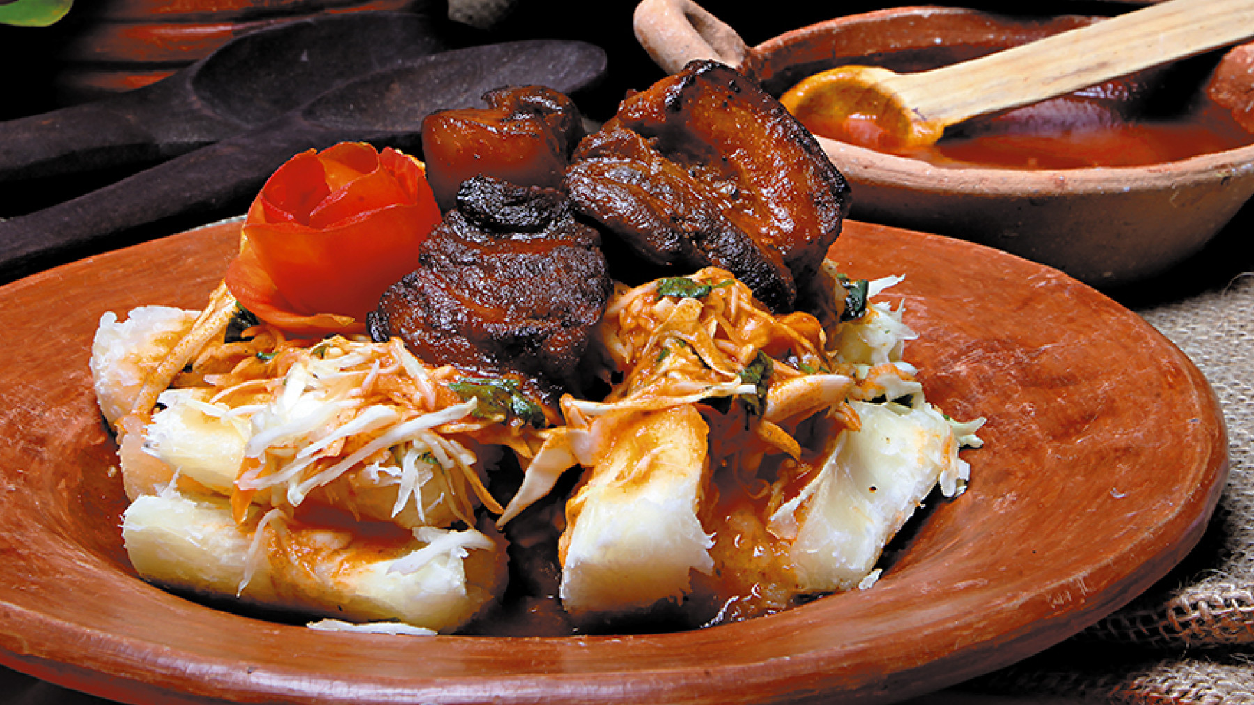 Yuca con Chicharrón