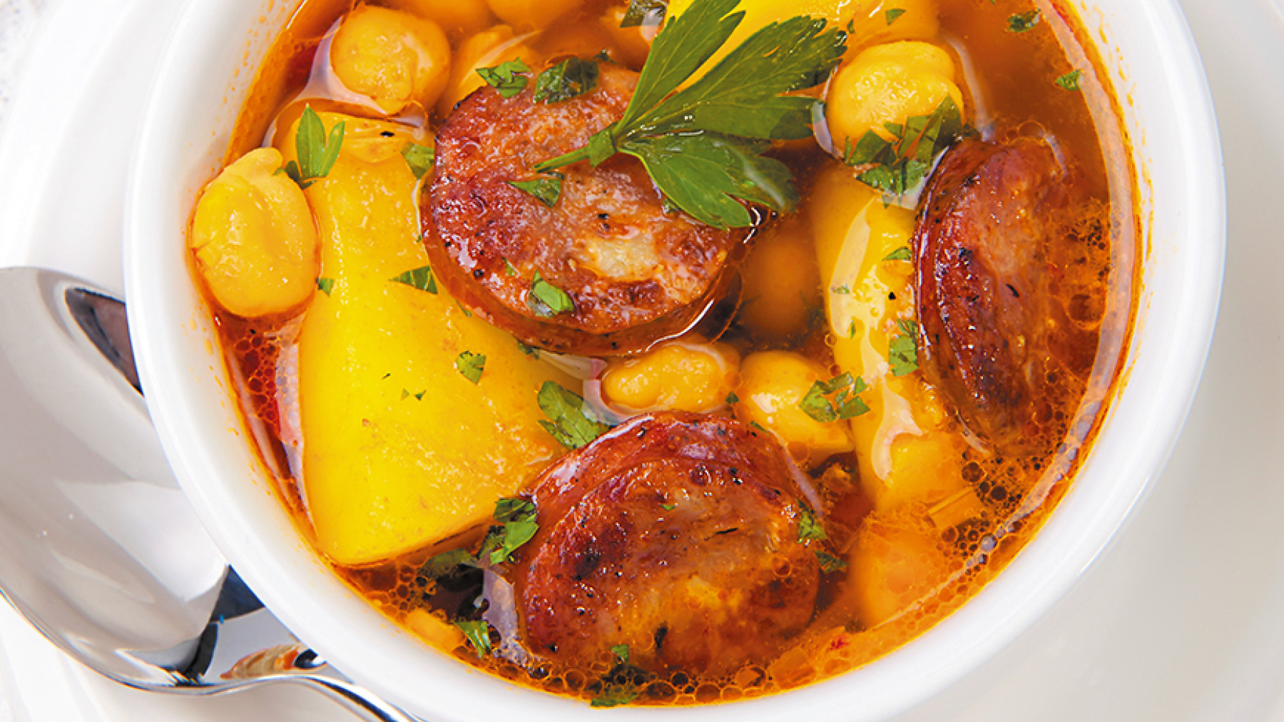 Sopa de Garbanzos y Chorizo