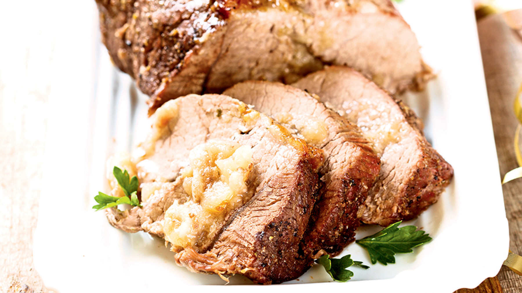 Lomito Relleno de Nueces y Puré de manzana