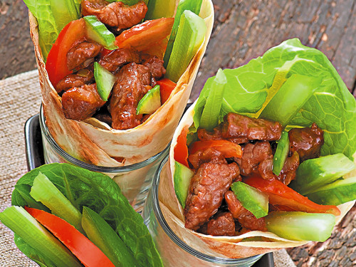 Wraps de Cerdo con Lechuga y Tomate