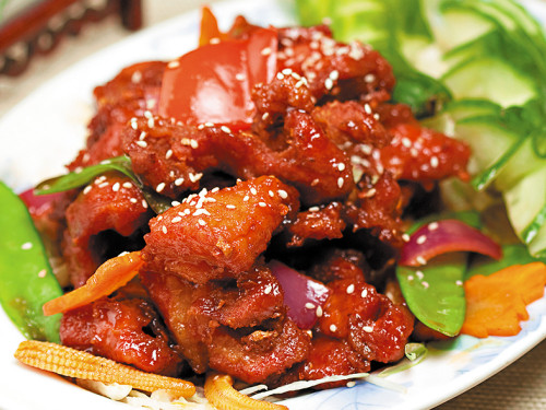 Salteado de Cerdo con Soya y Ajonjolí