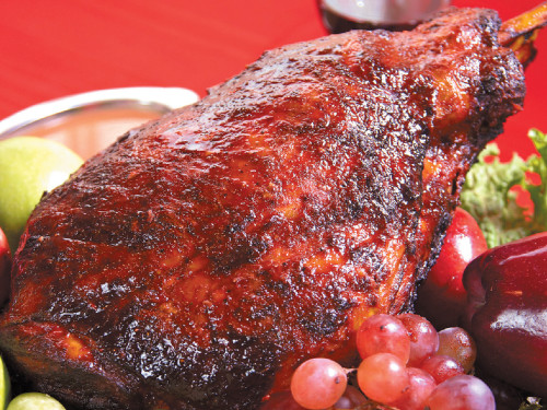 Pierna Adobada en Vino y Coñac