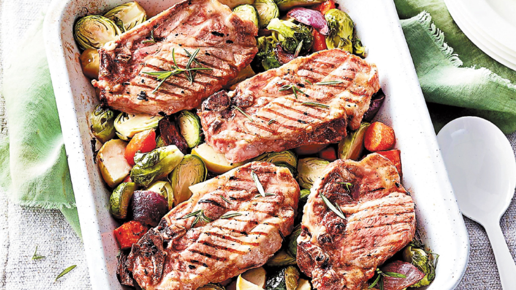 Chuletas de Cerdo y Vegetales en Salsa de Maple