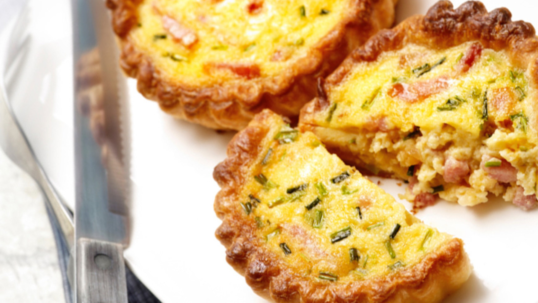 Mini Quiches de Huevo, Queso y Longaniza