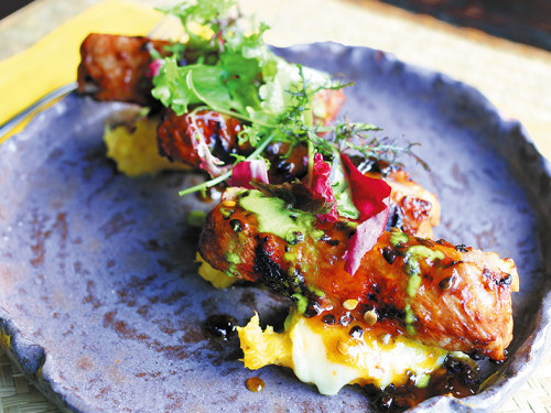 Costillas Estilo St. Louis con Salsa de Maracuyá