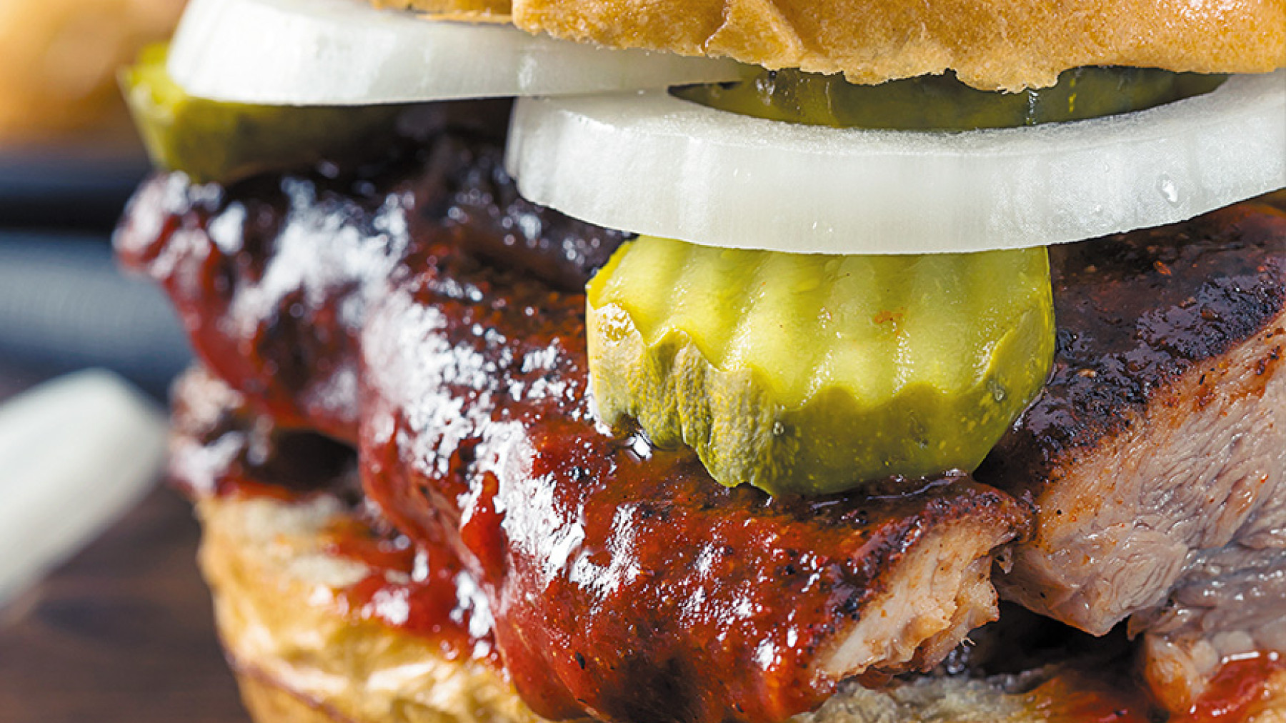 Sándwich de Costillas de Cerdo Estilo St. Louis