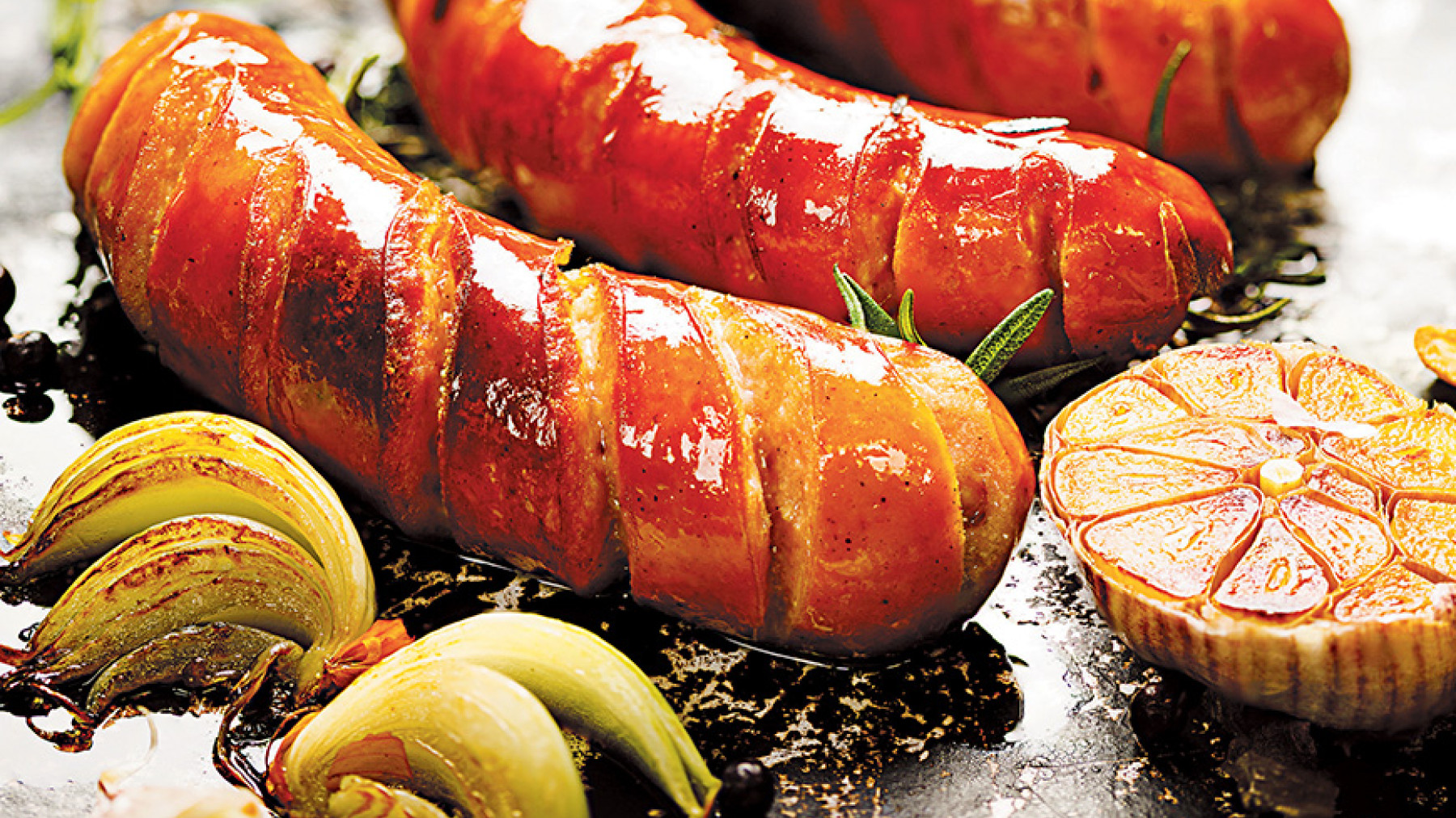 Chorizos Longaniza en Marinado de Cerveza Y Cebolla