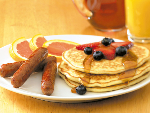 Panqueques con Salchicha de Desayuno