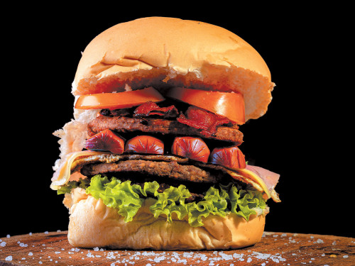 Hamburguesa de res y chorizo cervecero