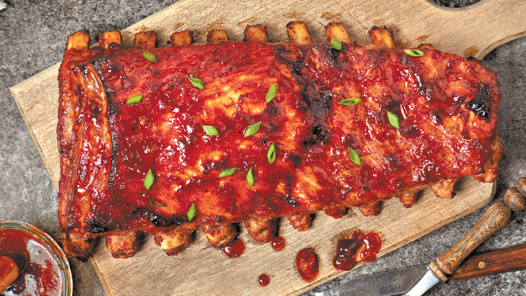 Costilla de cerdo St. Louis con cerveza y jengibre