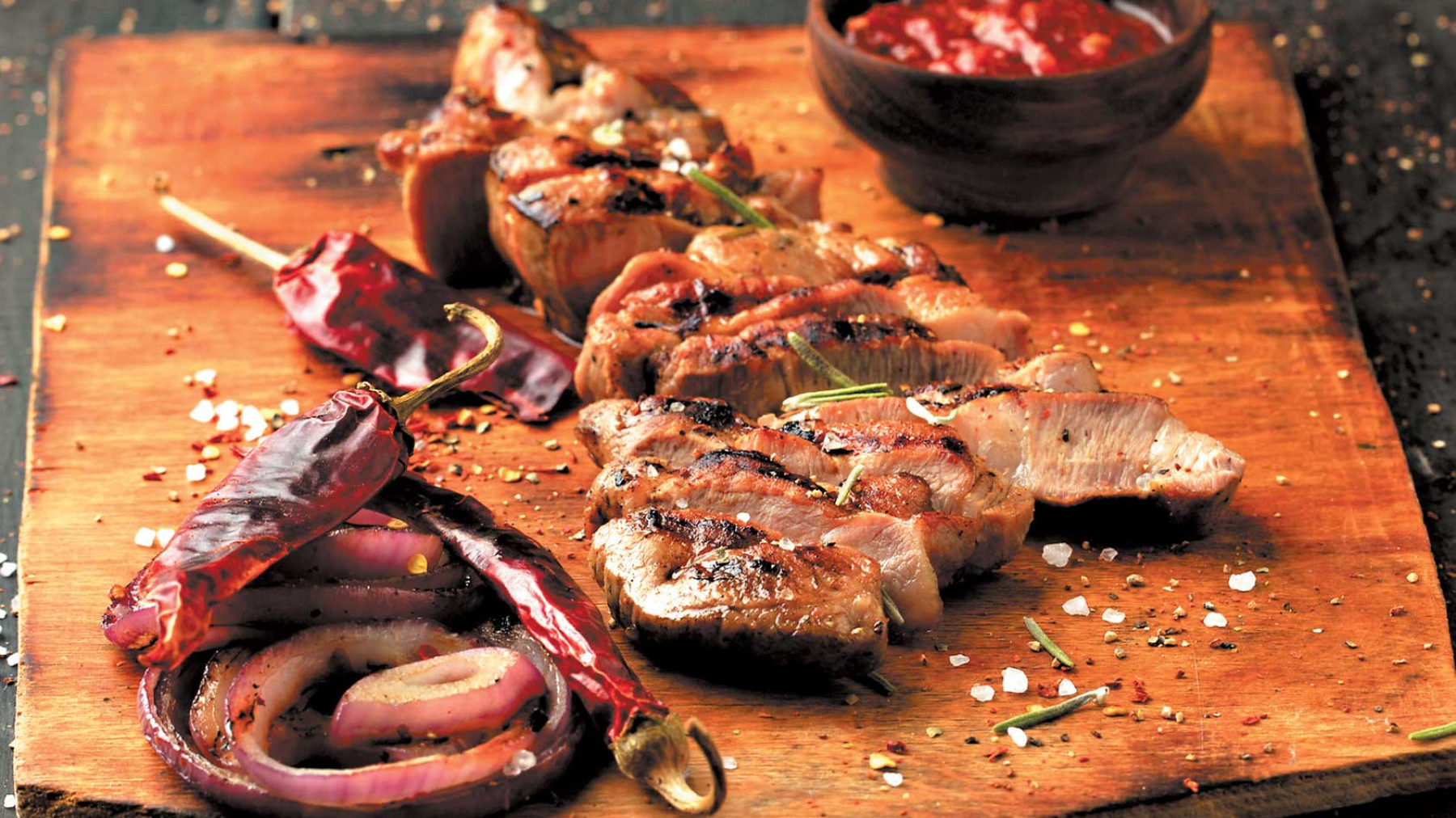 Asar de cerdo en tamarindo y chipotle