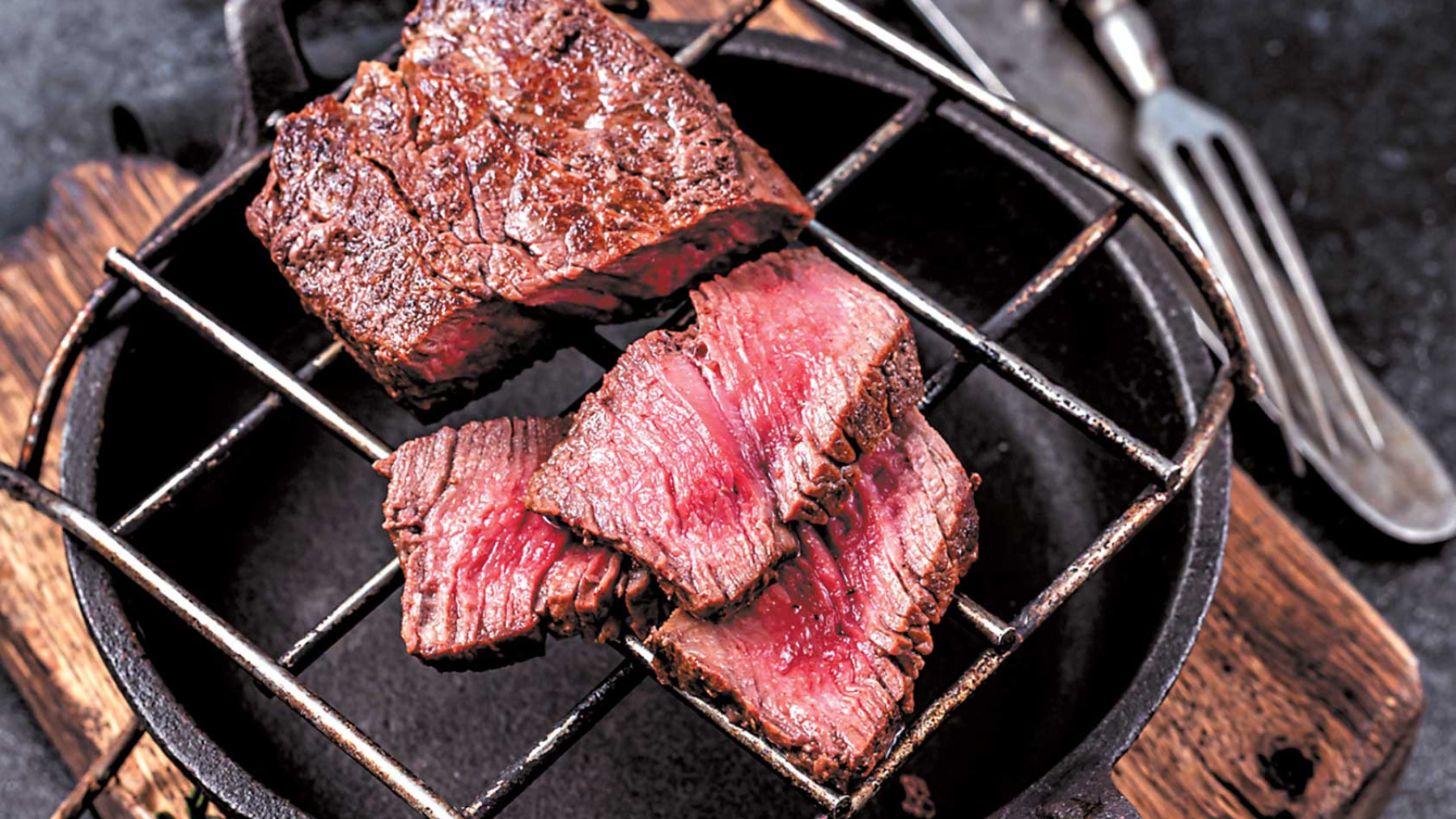 Carne de res en salsa soya, ajo y tomillo
