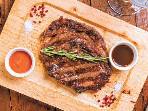 Solomito con salsa española