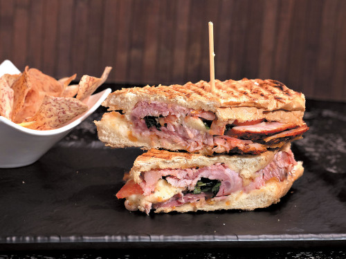 Panini con jamón espiral con jalea de naranja